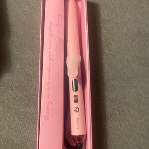 Farery 1.25” curling iron